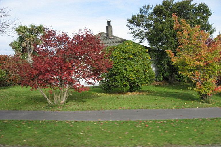 Photo of property in 61 Hoani Street, Northcote, Christchurch, 8052