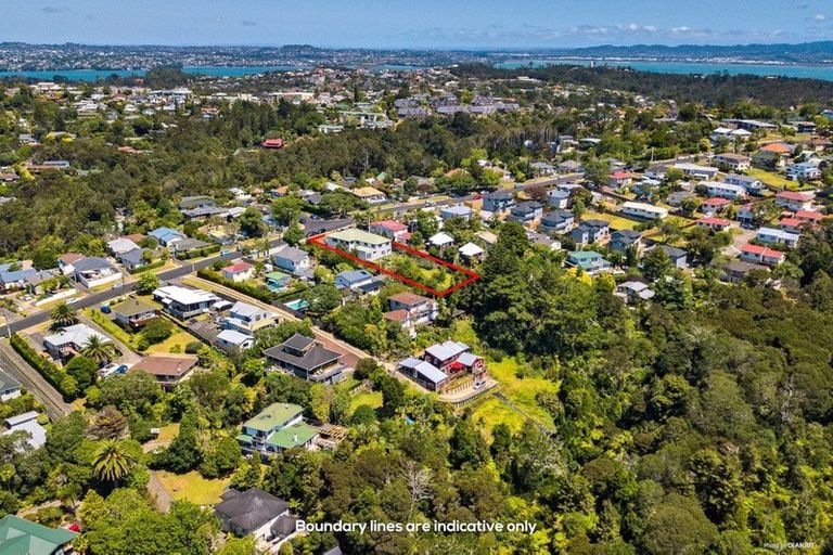 Photo of property in 76 Verran Road, Birkdale, Auckland, 0626
