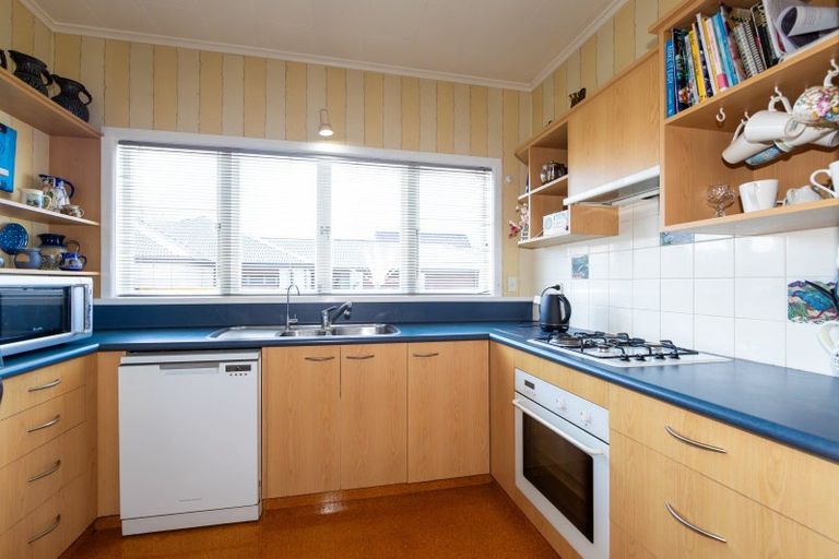 Photo of property in 49 Avenue Road, Greenmeadows, Napier, 4112