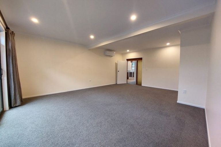 Photo of property in 3 Prudence Place, Oakura, 4314