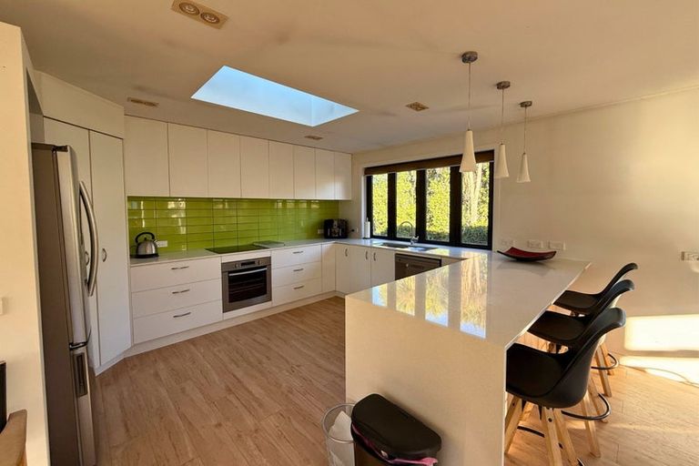 Photo of property in 8 Warbler Lane, Albert Town, Wanaka, 9305