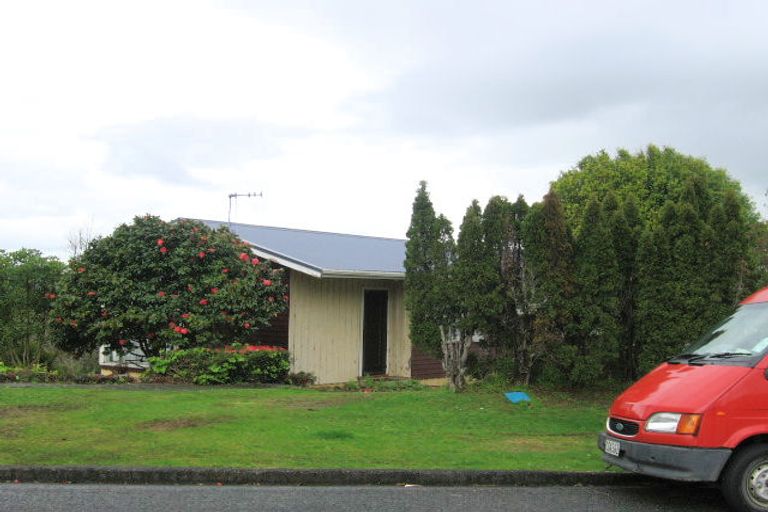 Photo of property in 51 Ogle Crescent, Te Kamo, Whangarei, 0112