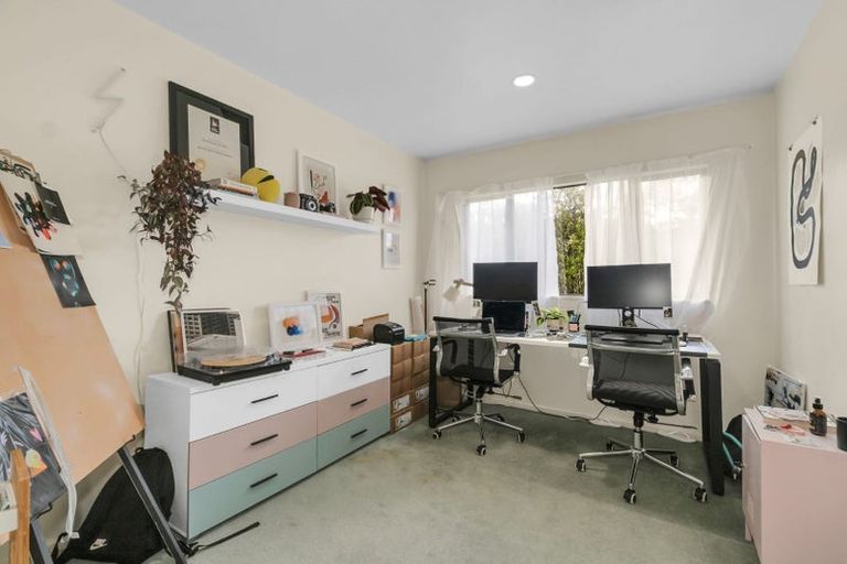 Photo of property in 68a Spinella Drive, Bayview, Auckland, 0629