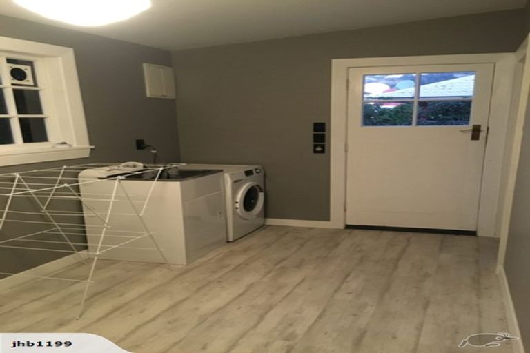 Photo of property in 81 Main Road, Redcliffs, Christchurch, 8081