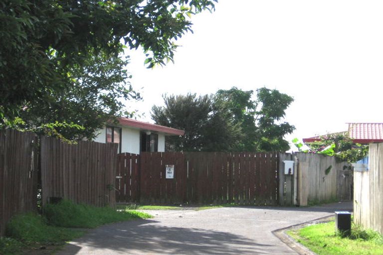 Photo of property in 1/10 Cameron Place, Ranui, Auckland, 0612