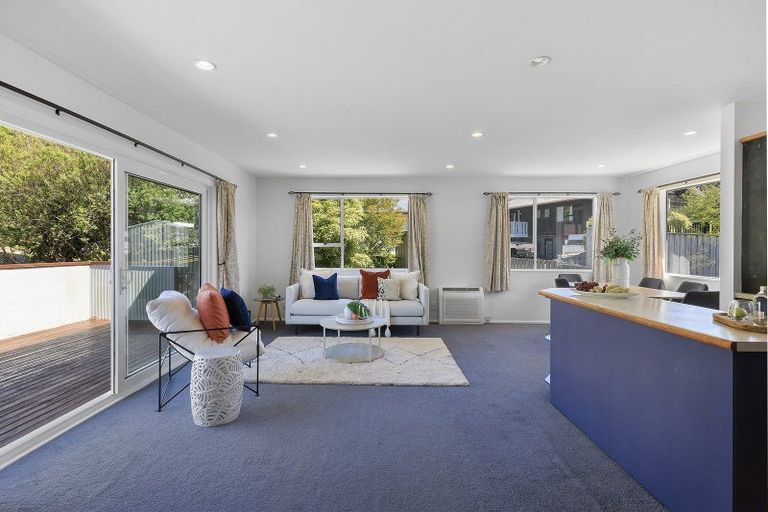 Photo of property in 92 Hazlewood Avenue, Karori, Wellington, 6012