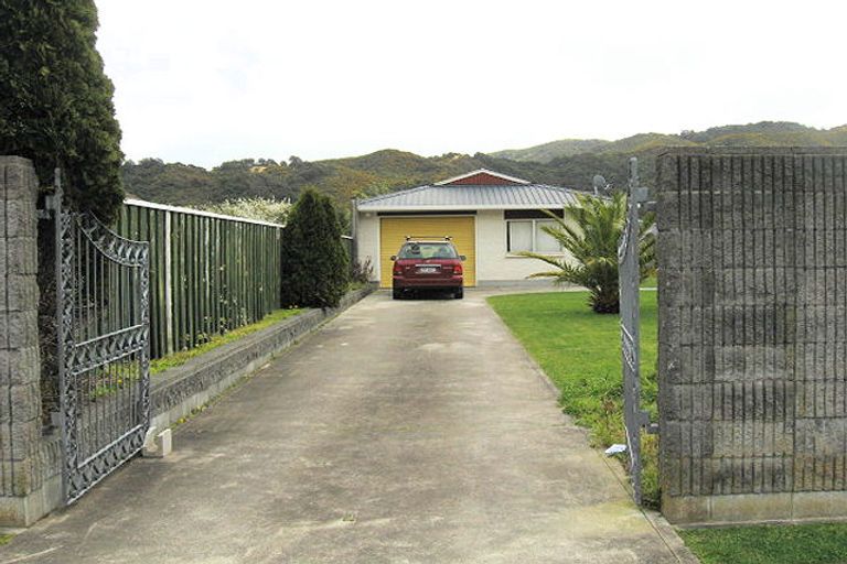 Photo of property in 47 Berkeley Road, Wainuiomata, Lower Hutt, 5014