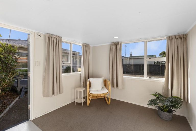 Photo of property in 6 Elizabeth Street, Levin, 5510