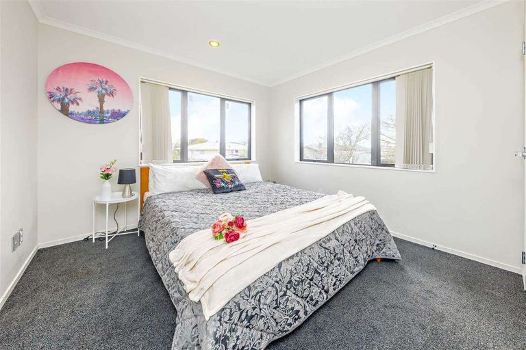 Photo of property in 26a Wayne Drive, Mangere, Auckland, 2022