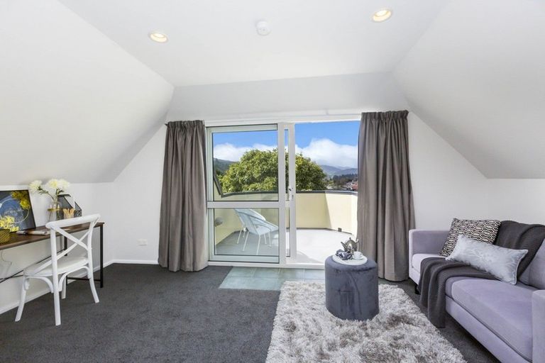 Photo of property in 7 Carlow Grove, Birchville, Upper Hutt, 5018