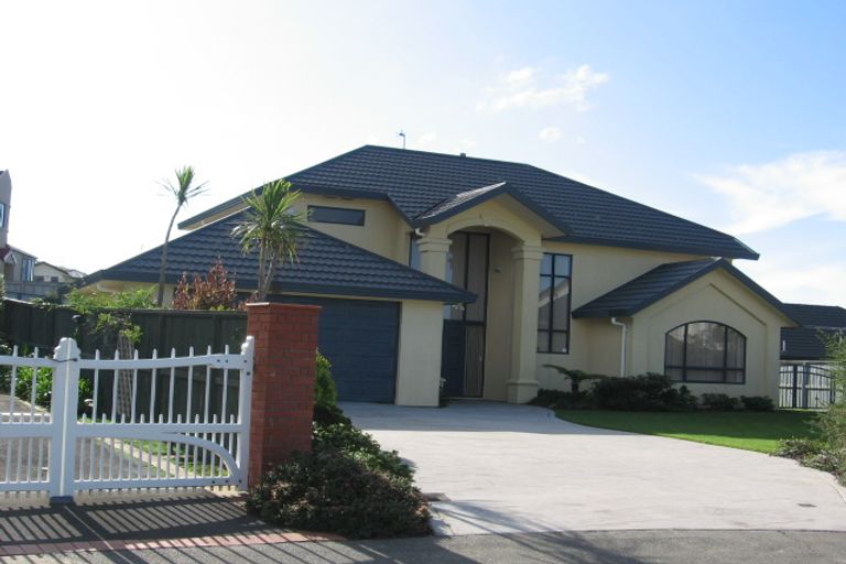 Photo of property in 7 Gresford Place, Churton Park, Wellington, 6037