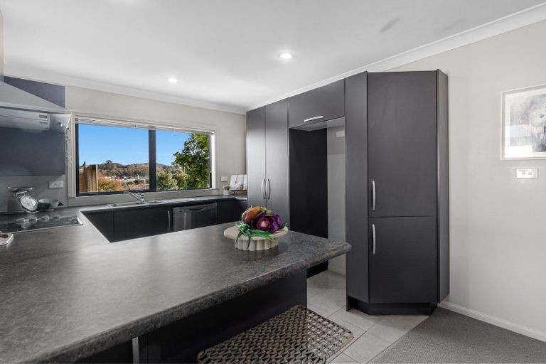 Photo of property in 22 Caldera Close, Pyes Pa, Tauranga, 3112