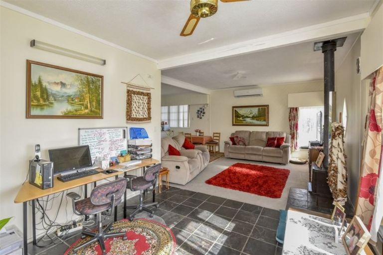 Photo of property in 8 Dittmer Street, Otaki, 5512