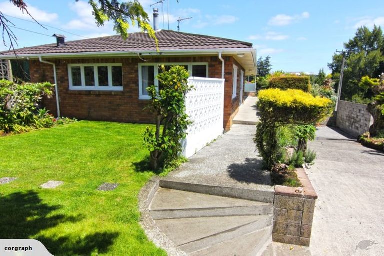 Photo of property in 12 Houchens Road, Glenview, Hamilton, 3206