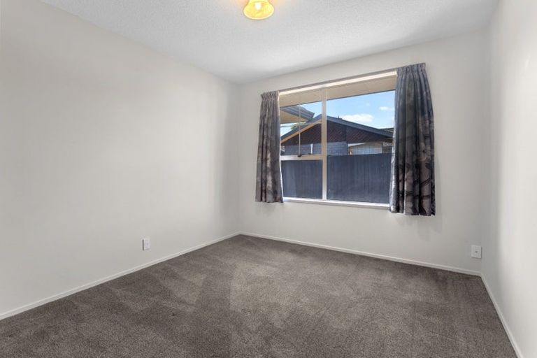 Photo of property in 89 Waratah Street, Avondale, Christchurch, 8061