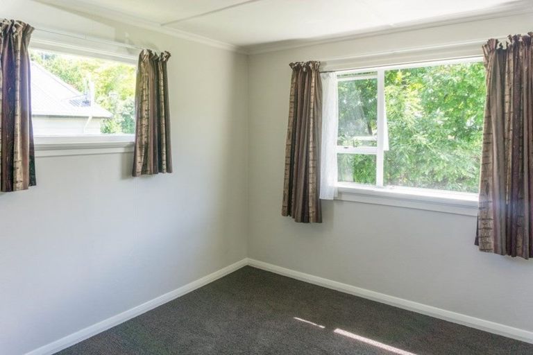Photo of property in 3 Kaira Street, Sawyers Bay, Port Chalmers, 9023