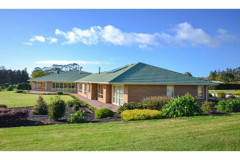 Photo of property in 415 Te Ahu Ahu Road, Waimate North, Kaikohe, 0472