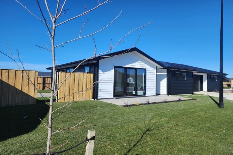 Photo of property in 46 Crossley Avenue, Woodend, 7610