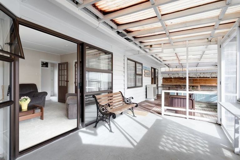 Photo of property in 15 Ruahine Street, Trentham, Upper Hutt, 5018