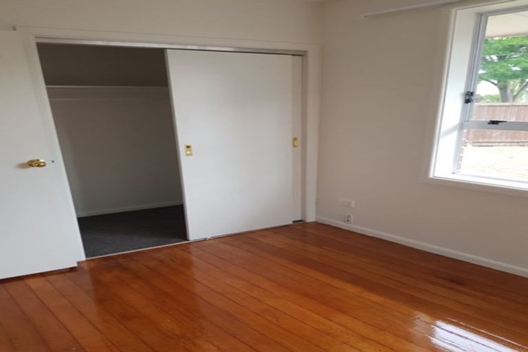 Photo of property in 17 Haslett Place, Upper Riccarton, Christchurch, 8041