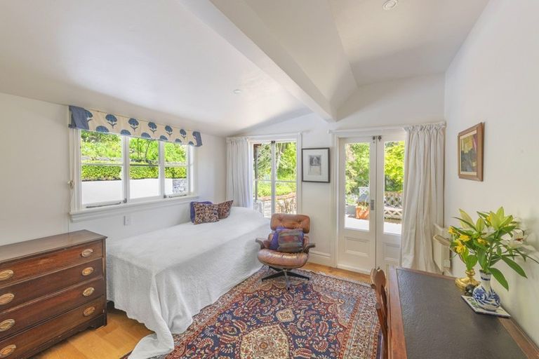 Photo of property in 28 Burma Road, Khandallah, Wellington, 6035