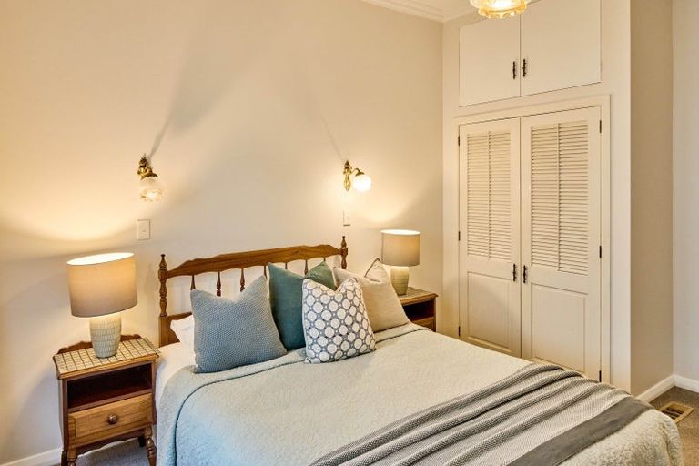 Photo of property in 20 Bloomfield Terrace, Hutt Central, Lower Hutt, 5010