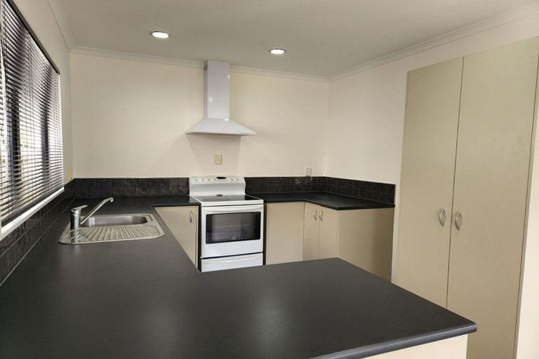 Photo of property in 26 Puriri Street, Helensville, 0800