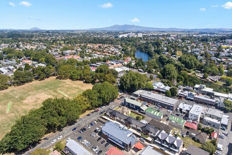 Photo of property in 2/15 Cook Street, Hamilton East, Hamilton, 3216