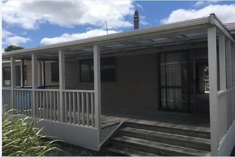 Photo of property in 16 Bonham Street, Pahi, Paparoa, 0571