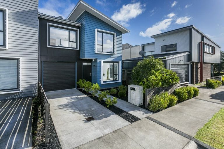Photo of property in 26 Spotted Dove Road, Hobsonville, Auckland, 0616