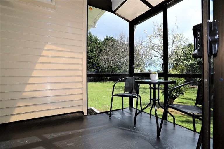 Photo of property in 8 Fyson Place, Hawera, 4610