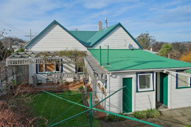 Photo of property in 26 Neidpath Road, Mornington, Dunedin, 9011