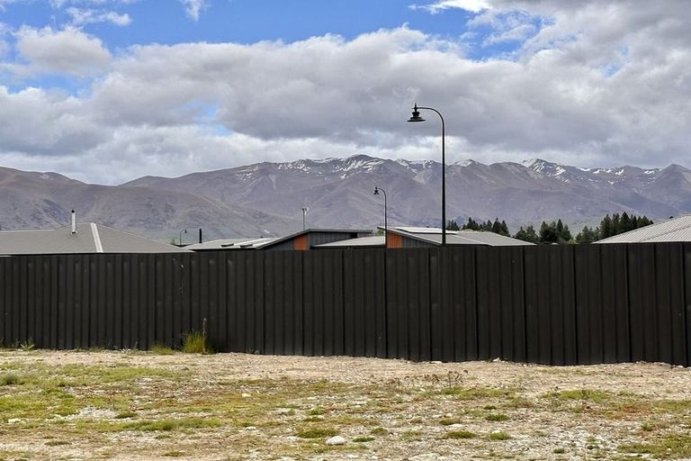 Photo of property in 13 Aoraki Crescent, Twizel, 7901