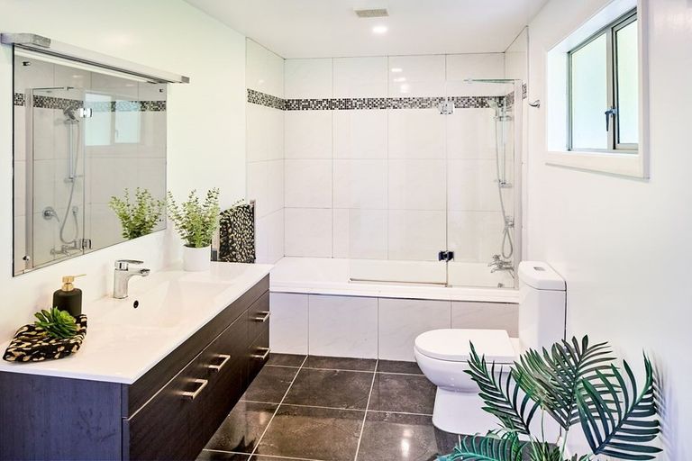 Photo of property in 11 De Castro Place, Titahi Bay, Porirua, 5022