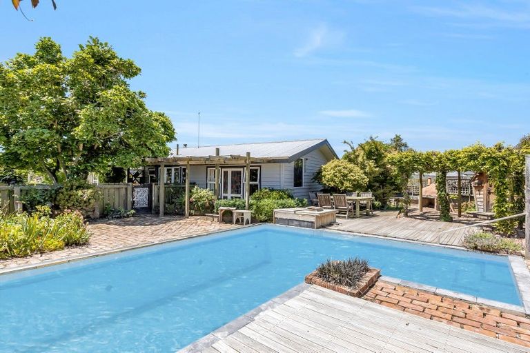 Photo of property in 30 Mcgregor Avenue, Pirimai, Napier, 4112