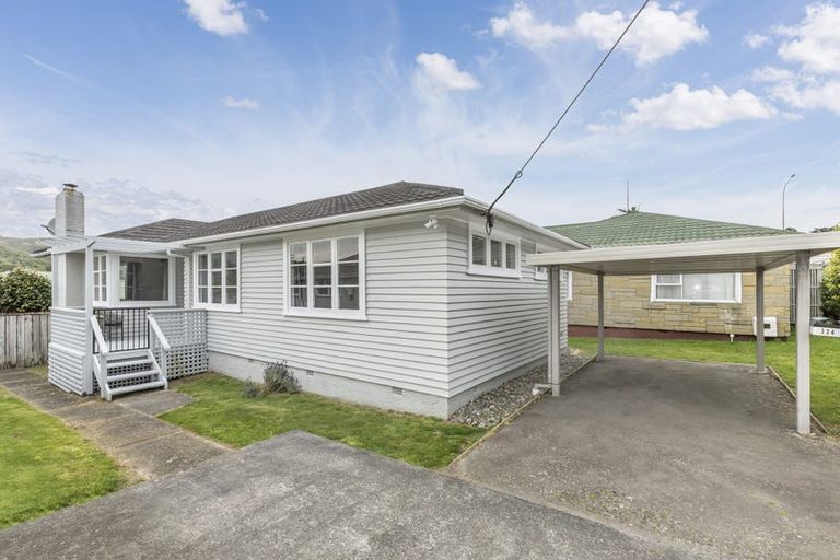 Photo of property in 334 Main Road, Tawa, Wellington, 5028