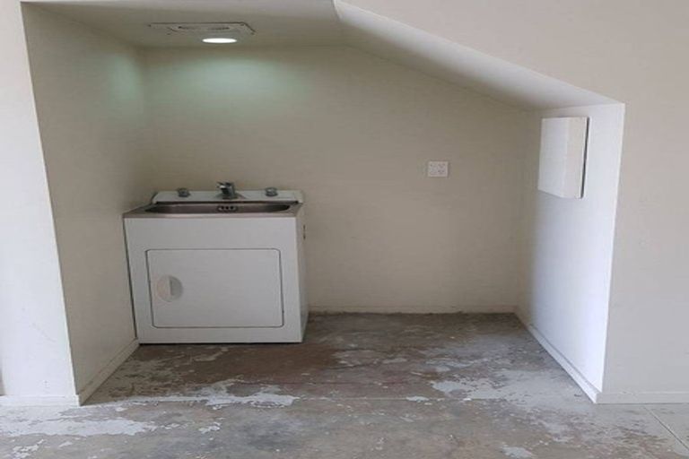 Photo of property in 3/1 Gracechurch Drive, Flat Bush, Auckland, 2016