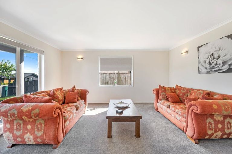 Photo of property in 28 Arataki Road, Havelock North, 4130