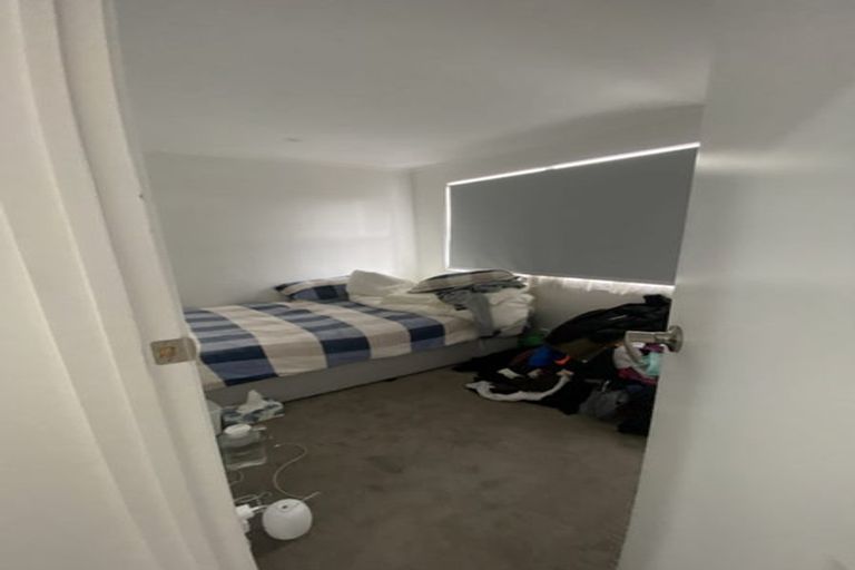 Photo of property in 1/30 Sunnyfield Crescent, Glenfield, Auckland, 0629