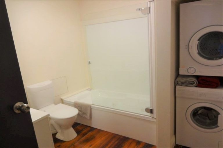 Photo of property in Hannahs Warehouse Apartments, 22/13 Leeds Street, Te Aro, Wellington, 6011