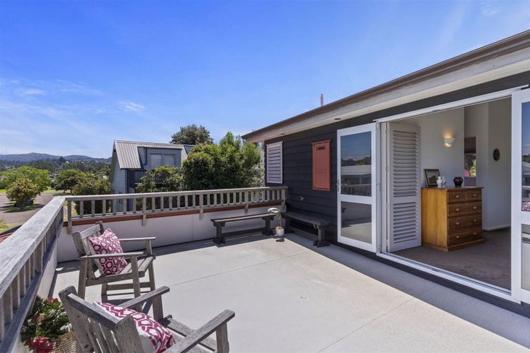 Photo of property in 13 Coutts Road, Pauanui, Hikuai, 3579