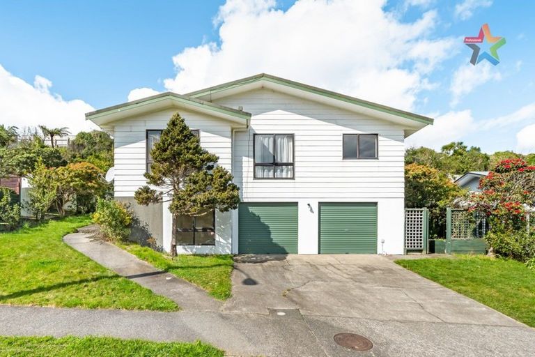 Photo of property in 236 Major Drive, Kelson, Lower Hutt, 5010