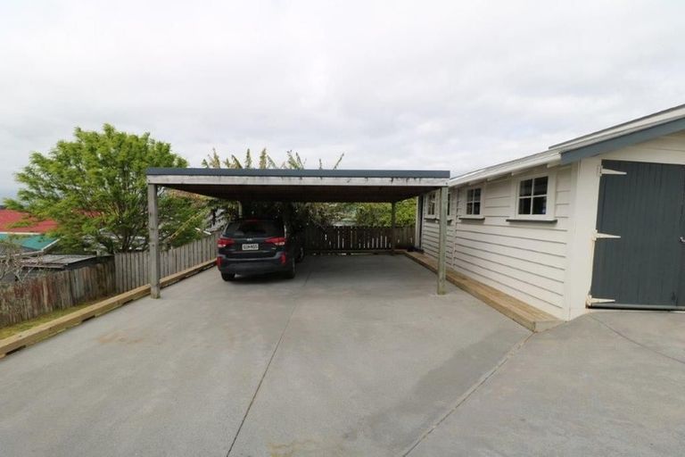 Photo of property in 10 Grey Street, Regent, Whangarei, 0112