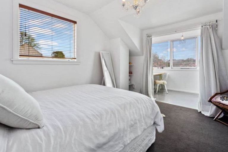 Photo of property in 15 Hewitts Road, Merivale, Christchurch, 8014