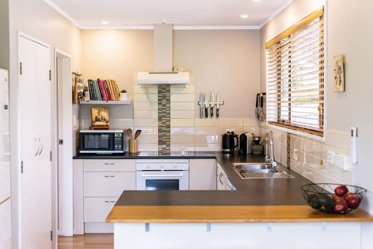 Photo of property in 9 Ayton Drive, Whitby, Porirua, 5024