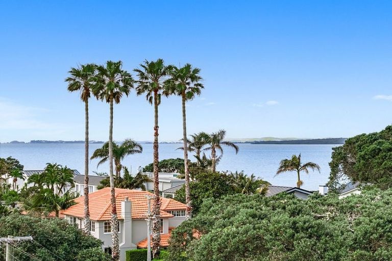 Photo of property in 7a Audrey Road, Takapuna, Auckland, 0620