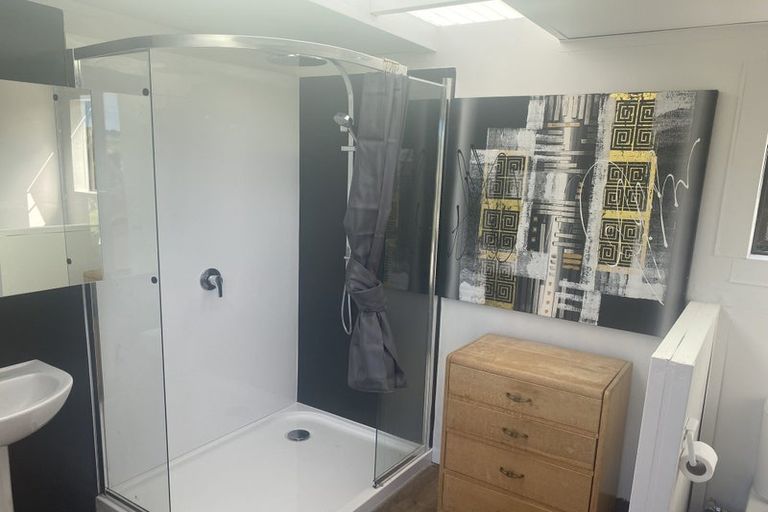 Photo of property in 11 Carrickfergus Street, Waikawa, Tokanui, 9884