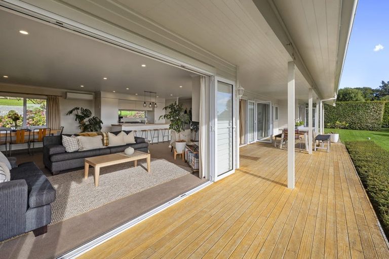 Photo of property in 167 Henwood Road, Paraite, New Plymouth, 4372