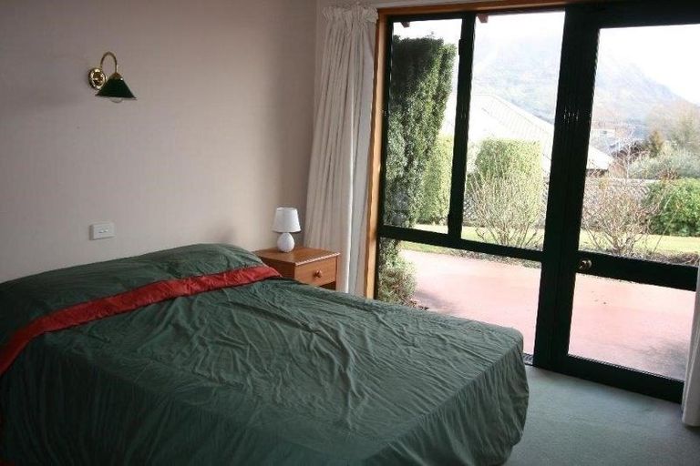 Photo of property in 4a Roto Place, Wanaka, 9305