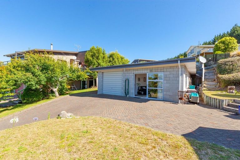 Photo of property in 13 Herea Avenue, Motuoapa, 3382
